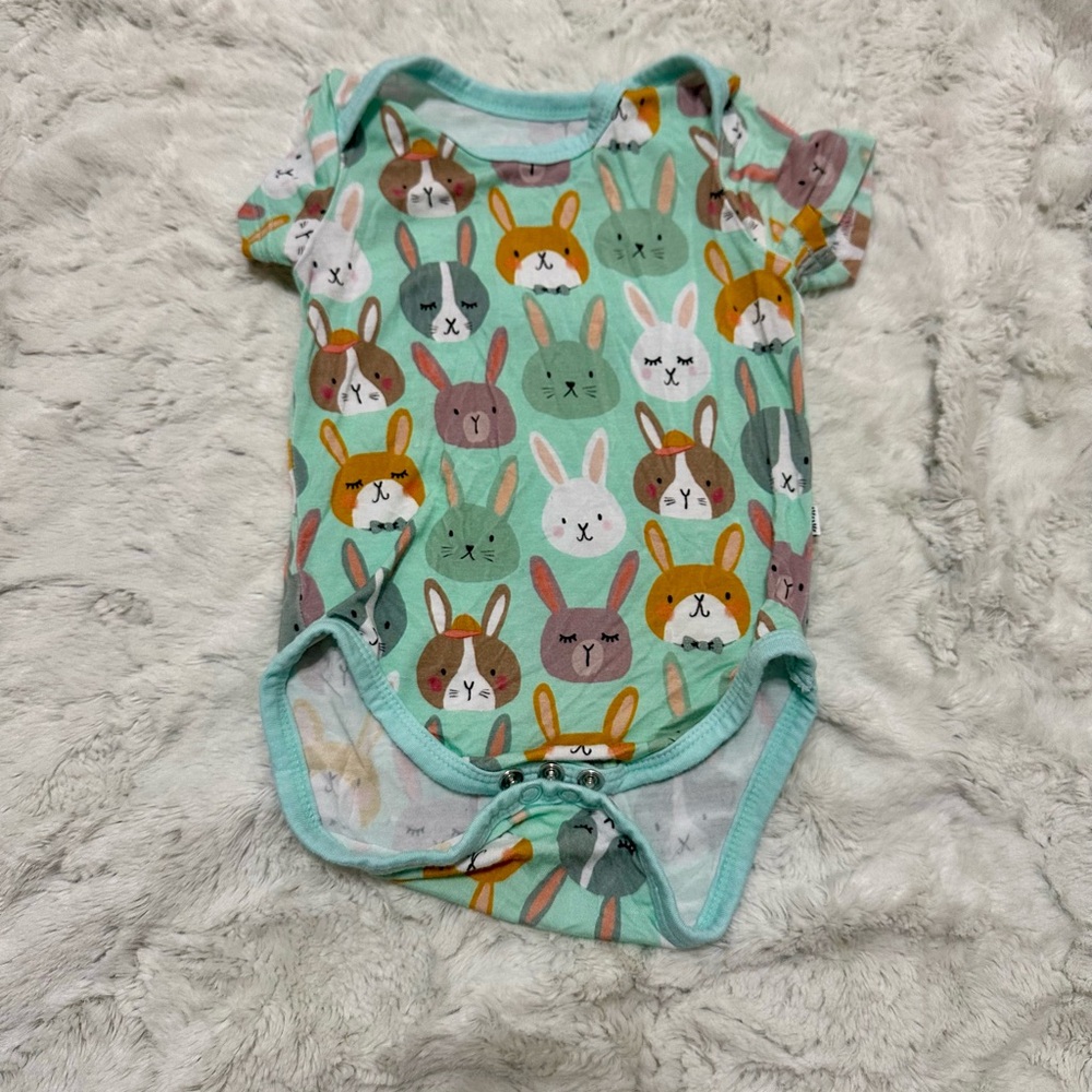 Little sleepies mint green bunny onesie. Size 6-12 months.